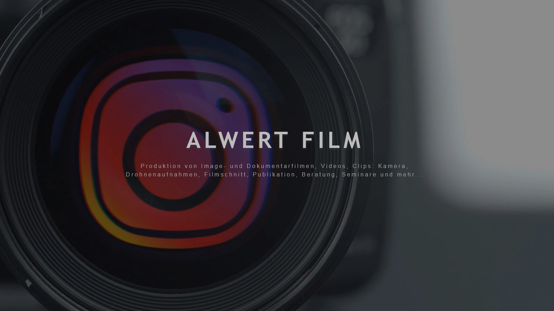 <Produktion von Image- und Dokumentarfilmen, Videos, Clips: Kamera, Drohnenaufnahmen, Filmschnitt, Publikation, Beratung, Seminare und mehr...